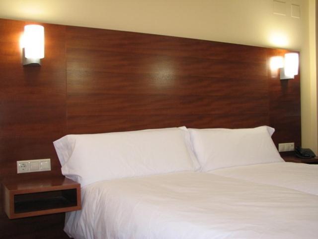 Hotel Ruta De La Plata De Asturias โปลา เด เลนา ภายนอก รูปภาพ